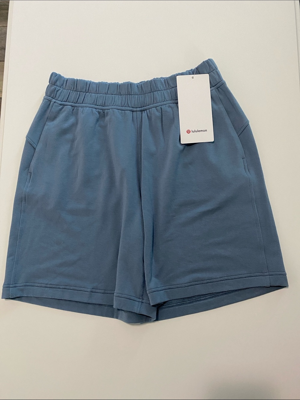 Lululemon - Be Calm Mid Rise Bermuda Short - Size M - NWT - Picture 2 of 10